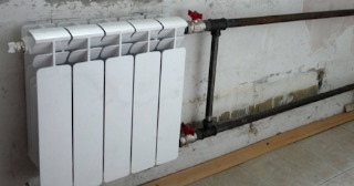 Установка биметаллических радиаторов отопления в квартире в Тынде - от 2103 руб.